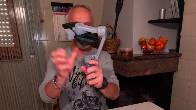 Стабилизатор для съёмки на смартфон Gimbal zniyun smooth Q3. #обзор и распаковка смотреть онлайн
