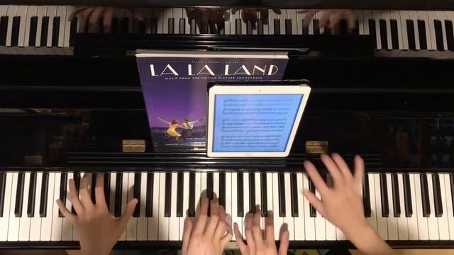 La La Land Medley | Piano duet | 4 hands Piano смотреть онлайн
