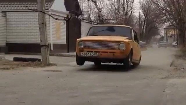 ОЧЕНЬ НИЗКИЙ ВАЗ 2101 БПАН БРОДЯГА! СТАТИКА смотреть онлайн