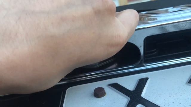 Замена подсветки номера Хонда Фит Шаттл