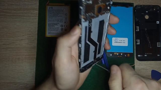 Замена дисплея ZTE Blade A6 смотреть онлайн