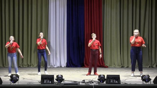 "Нарисуй" сл. и муз. И. Крутого Вокальный ансамбль "Весёлые нотки" руководитель : Субочева С.Н. смотреть онлайн
