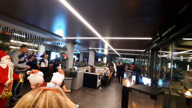 Новый 2022 год в Болгарии на Солнечном Берегу. Ресторан Флора. Прямое включение. смотреть онлайн