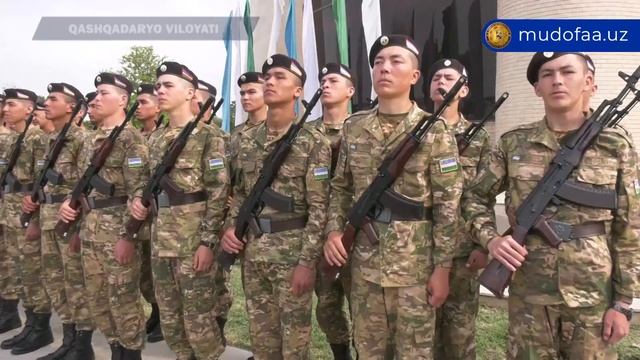 Qarshi shahridagi muhtasham “Vatanparvarlar” bog‘ida askarlarning Vatanga qasamyodi смотреть онлайн