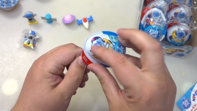Яйцо Космонавта! KIDS BOX КОСМОС целая коробка космических сюрпризов смотреть онлайн