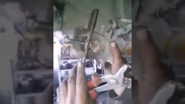 Заміна задніх тормозник накладок Citroen Berlingo 2008 смотреть онлайн