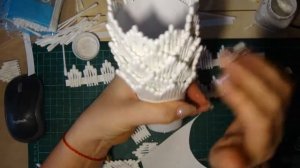 Ваза из ватных палочек.