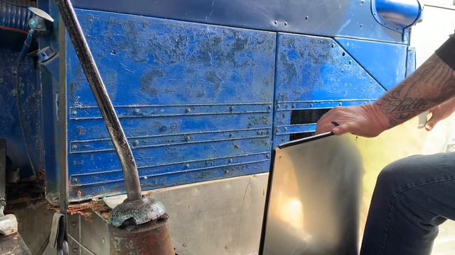 GM 4104 Wally B...Removing The Factory Defrost Unit.  Ep 60