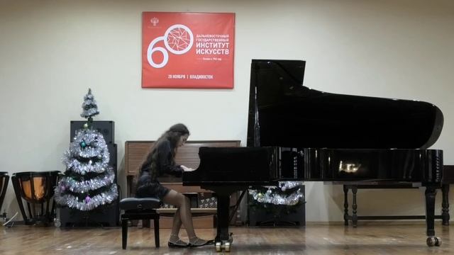 Н.Метнер сказка си бемоль минор, Ф.Лист концертный этюд номер 3, Ф.Шопен Блестящие вариации. смотреть онлайн