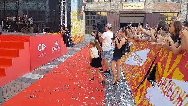 ЙОГА ВЫЗОВ ДЛЯ Мисс Николь и Пупси Киры / Dside band ПЕРЕД ВЫХОДОМ НА СЦЕНУ ? Я попала в НОВОСТИ смотреть онлайн