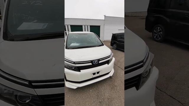 Купил авто с аукциона Японии в Москве Toyota Voxy hybrid 1.370руб. смотреть онлайн