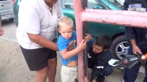 МЧС СПАСЛИ МАЛЬЧИКА БЕДОЛАГА ЗАСТРЯЛ