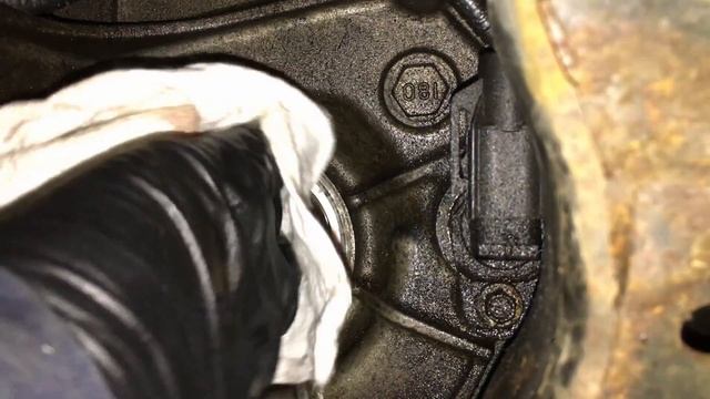 2001-2008 Ford Escape CD4E Transmission Fluid Leak: Drivers Side Axle Support Bushing Replacement смотреть онлайн