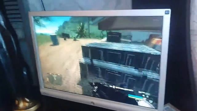 Мальчик 10-ти лет играет в crysis не умея играть в него смотреть онлайн