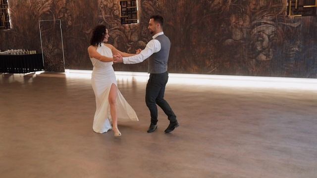 Ellie Goulding - Still falling for You | Romantyczny Pierwszy Taniec Online | Wedding Dance Routine смотреть онлайн
