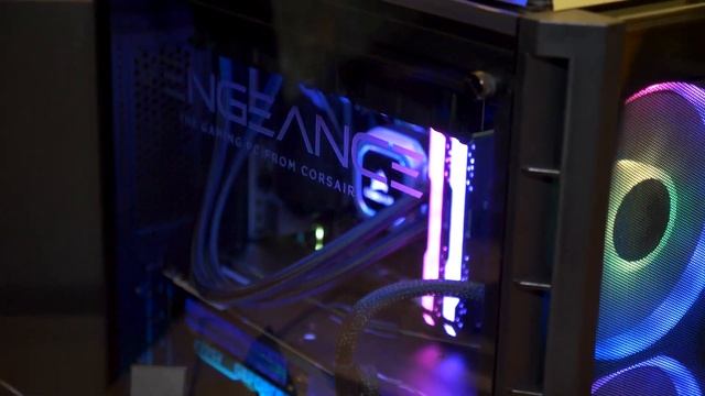 Corsair and Elgato RGB for the RGB addict - CES 2019 смотреть онлайн