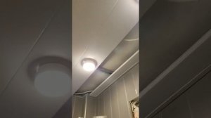 Как вставить последнюю полосу в реечном потолке.