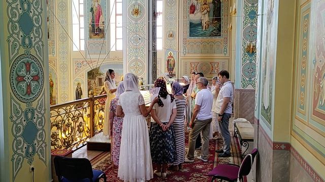 Первый и второй антифоны праздника Преображе́ние Госпо́дне. Регент Е. Артюхова. смотреть онлайн