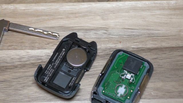 Tahoe / Suburban Key Fob Battery Replacement - DIY смотреть онлайн
