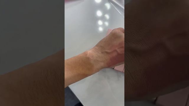 Новинки косметики SHIK, тестируем, делаем свотчи, делимся первыми впечатлениями❤️ смотреть онлайн