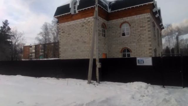 #КЕМЕРОВО_ЧТО_ЗА_ТЕРЕМОК_ВОЗВОДЯТ_В_ЦЕНТРЕ_Г_КАЛТАН_ смотреть онлайн