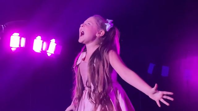 “My Party Dress” Lily Bell Morgan (9) смотреть онлайн