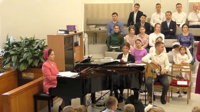 О себе напоминает осень | Христианское пение | г.Барнаул смотреть онлайн