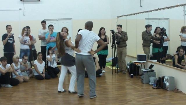 МК Gilson&Natasha в Чебоксарах по бразильскому зуку, 23.11.2013 г. Демо под музыку #1. смотреть онлайн