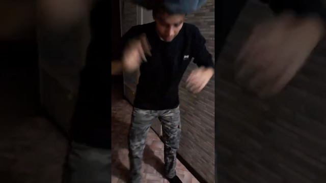 челедж .на что готов бомж за шкалик смотреть онлайн