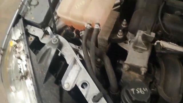 Проверка ДВС 1.6л (HWDA) на Ford Focus 2 перед снятием в Европе смотреть онлайн