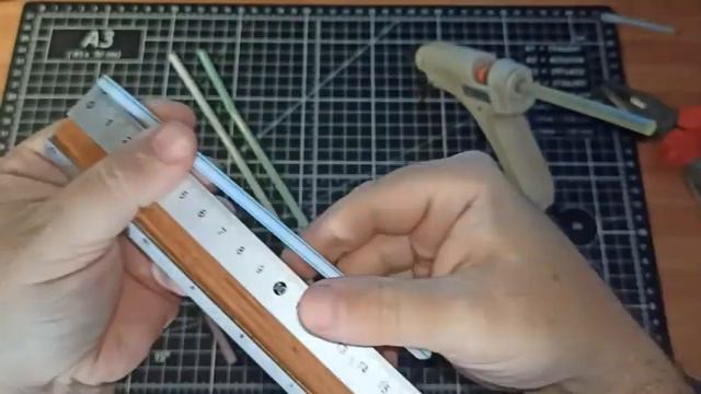 How to make a fishing float in 1 minute. Sensitive float for hooking fish. смотреть онлайн