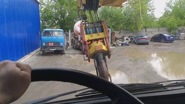 Покатушки на кране. смотреть онлайн