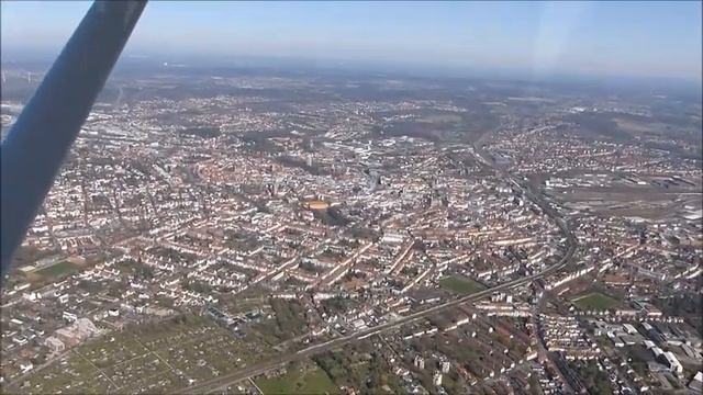 Osnabrück Rundflug von EDWO mit Cessna 172 смотреть онлайн