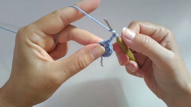 Мини зайчик крючком. Мастер-класс. смотреть онлайн