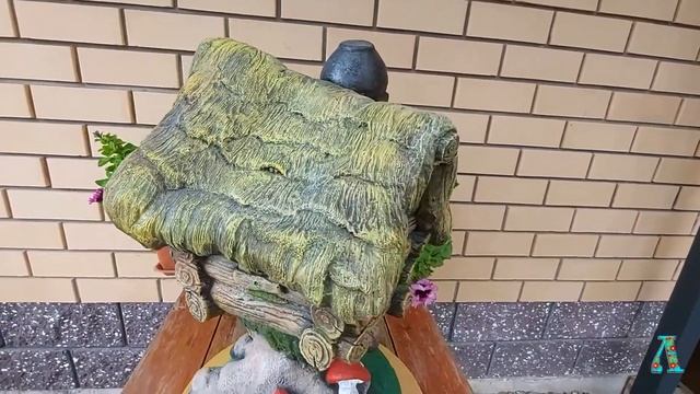 Садовая фигура — Избушка с соломенной крышей смотреть онлайн