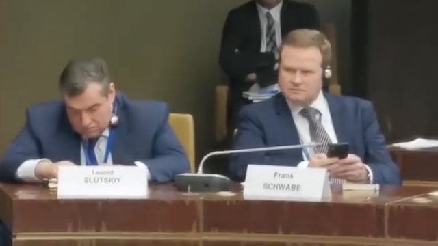 Российский депутат заснул на заседании ПАСЕ смотреть онлайн
