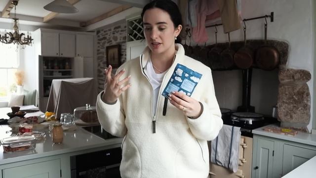 WEEK OF VEGAN MEALS | Cupboard Clear Out Edition