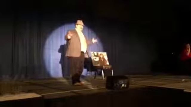 "Selfie" a la Rex Harrison смотреть онлайн