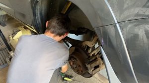 Замена заливной горловины Тойота Рав4, проблемы и пути решения.