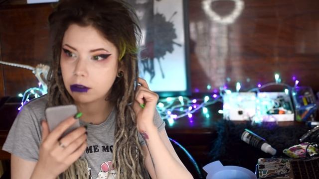 КАК ОСВЕТЛИТЬ ВОЛОСЫ ДОМА САМОМУ? смотреть онлайн