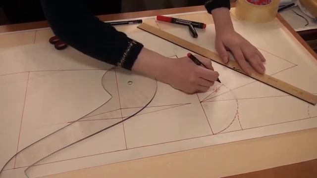 ✅?Моделируем двухслойные платья. Платья Футляр часть 2 смотреть онлайн