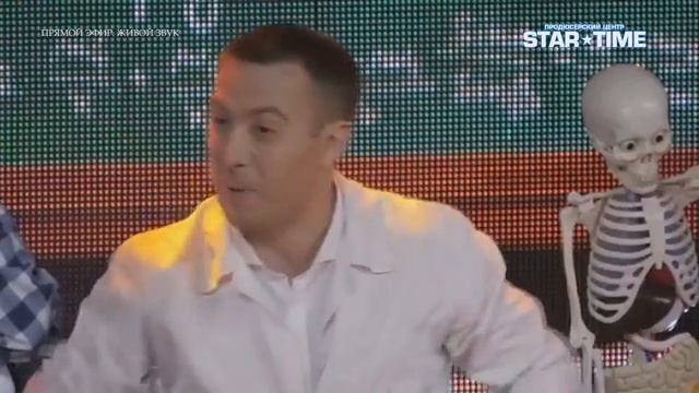 НОВОГОДНЯЯ ИСТОРИЯ СЕМЬИ КАРНАВАЛЕНКО 2017 | STAR TIME смотреть онлайн