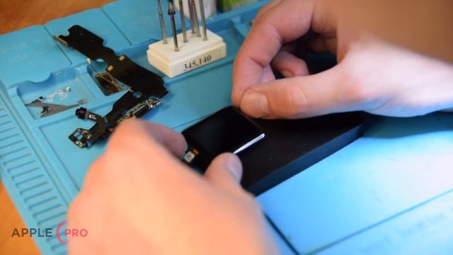 Замена стекла на Apple Watch Series 3 в сервис центре Apple Pro смотреть онлайн
