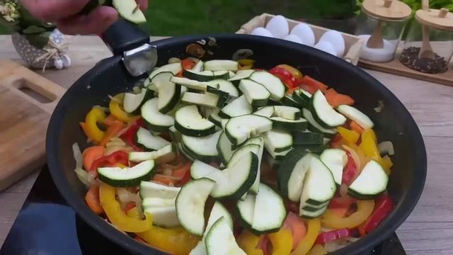 Robię Te Cukinie W Każdy Weekend! Nowy Przepis Na Cukinię Z Papryką.mp4