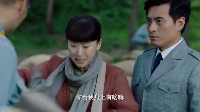 EngSub《第一丫鬟》12：家族被灭门，军阀千金沦为丫鬟，遇上，那料竞是杀父仇人.......(#苗圃#陈龙#郑国霖#徐小飒#邵峰#韩童生 ) смотреть онлайн