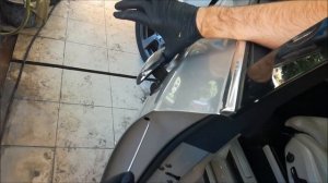 Как снять обшивку двери Вольво XC90 и ручку двери, а также удаляем вмятину на двери