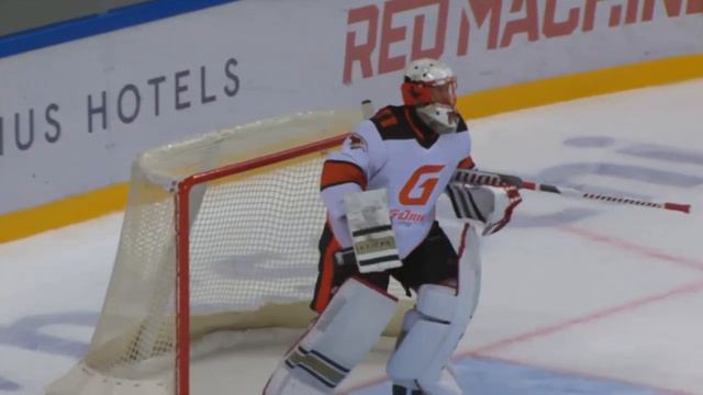 ВРАТАРЬ ВЫТАЩИЛ ОПАСНЕЙШИЙ МОМЕНТ | Шимон Грубец не позволил забить | Предсезонка 21/22 | Авангард смотреть онлайн