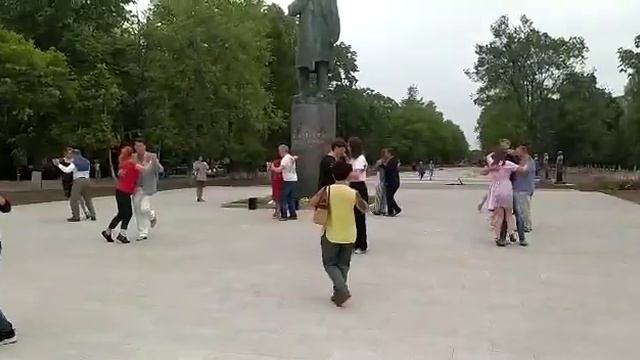 Большой танго флешмоб в Жуковском смотреть онлайн