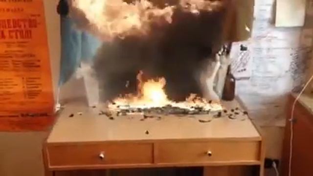 Вадькин гримерный столик :) смотреть онлайн