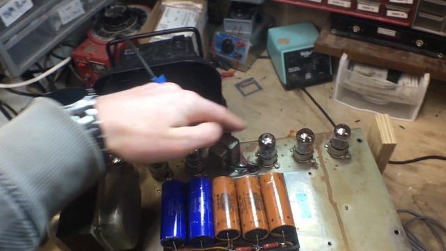 Fender Super Reverb Service смотреть онлайн